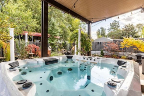 Oasis in the City Hot tub, Pool table, Koi Pond